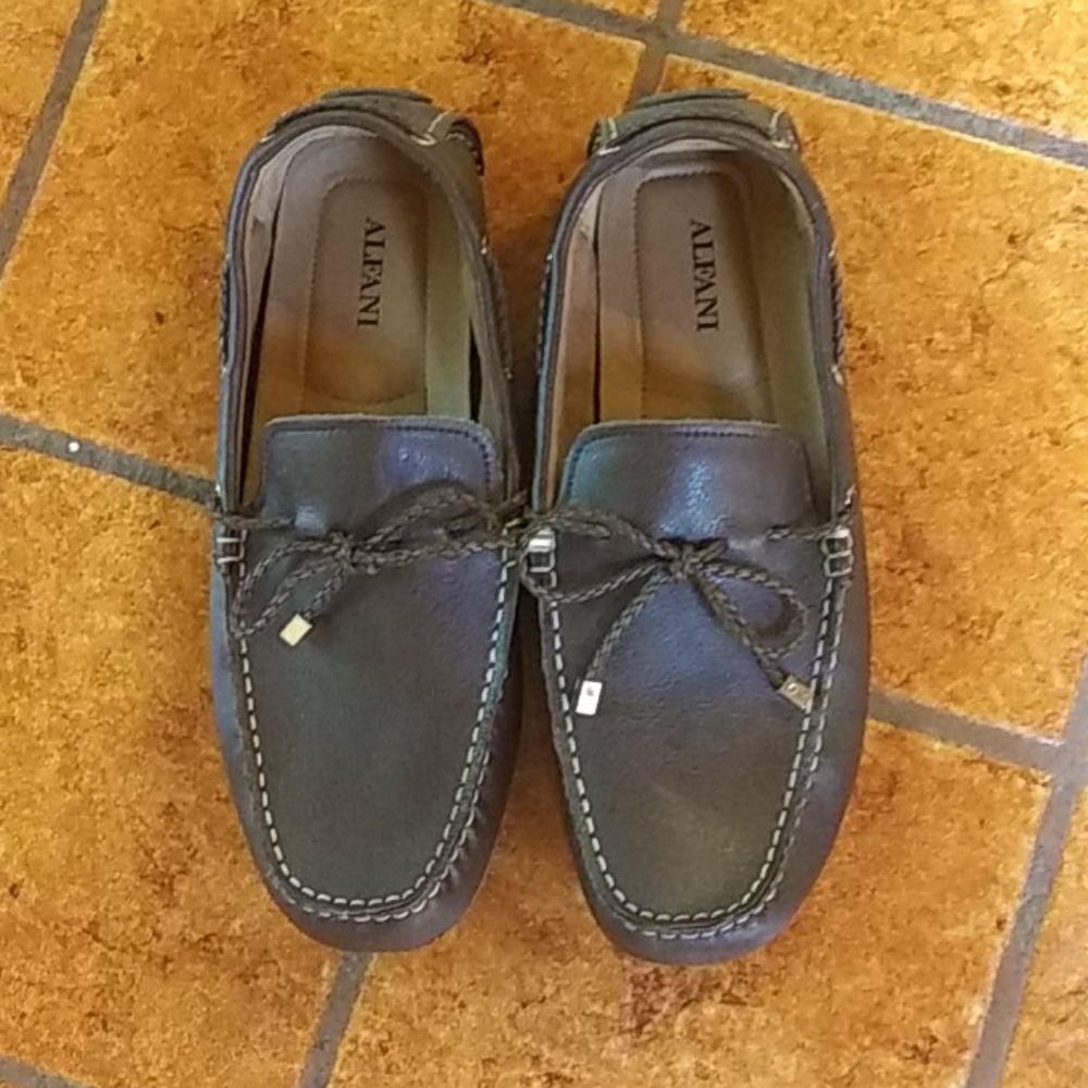 Alfani Charcoal Tanner Pebbled Drivers